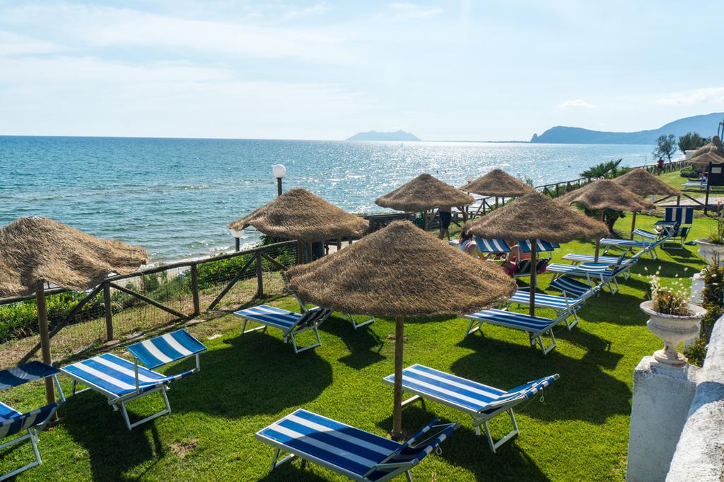 Holiday Village Fondi Esterno foto