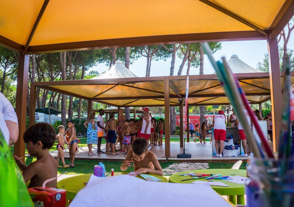 Holiday Village Fondi Esterno foto