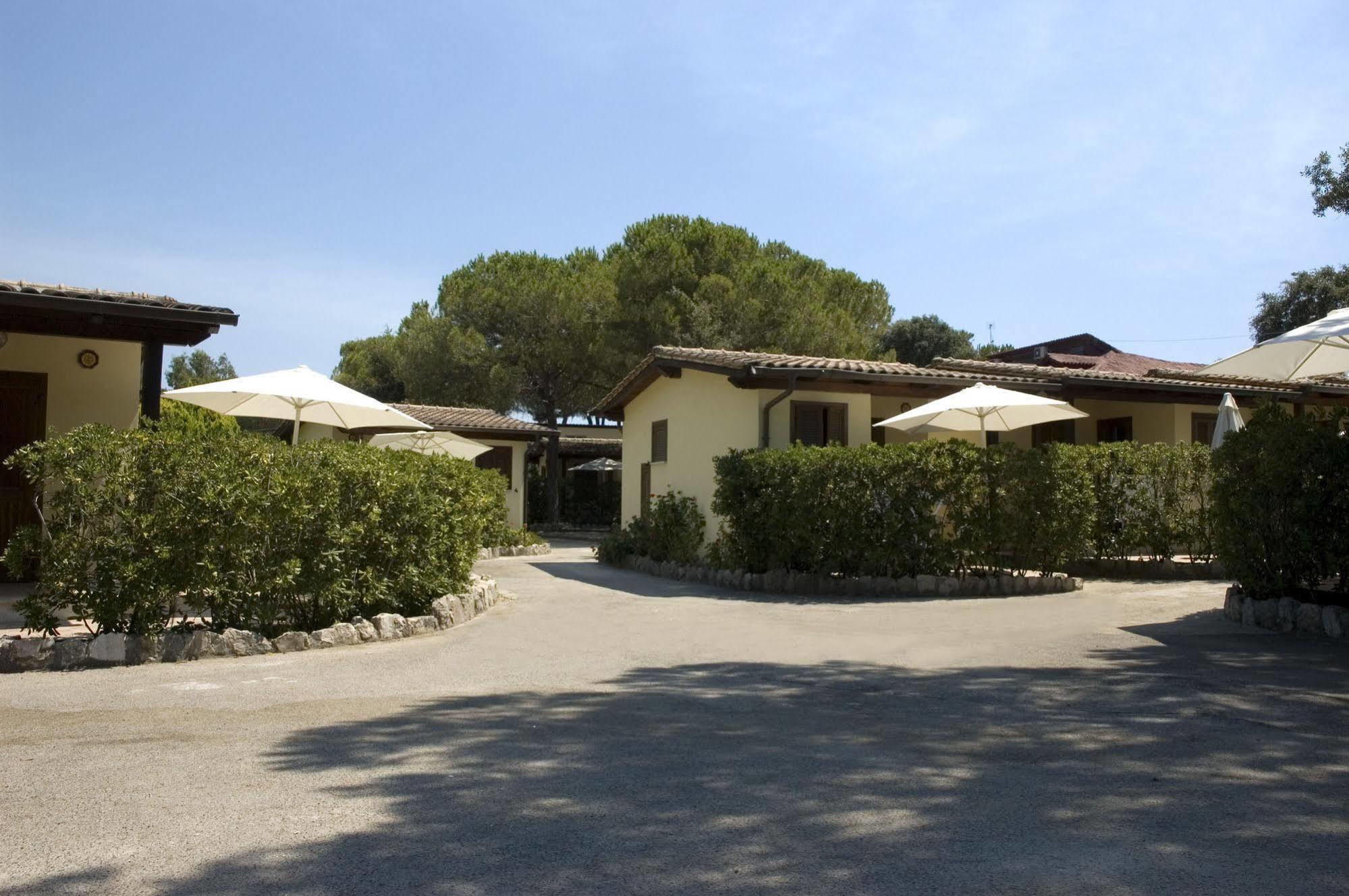 Holiday Village Fondi Esterno foto